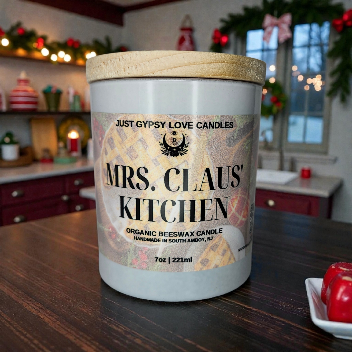 Mrs. Claus' Kitchen Beeswax Candle 7.5oz